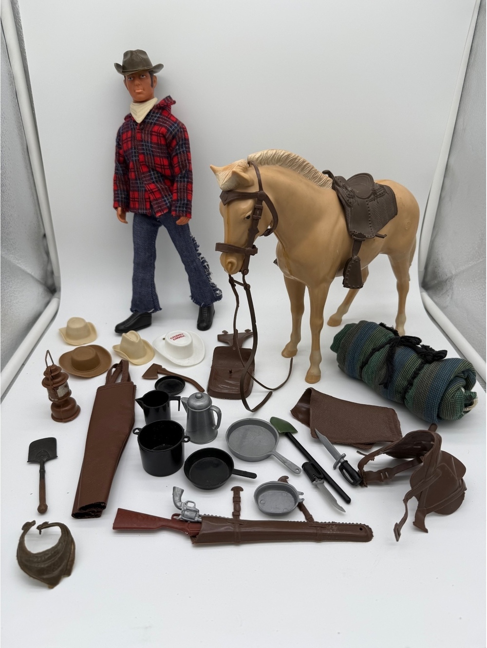VTG 1960s Louis Marx Johnny West Action Figure & 13" Palomino Horse-Gear Access.